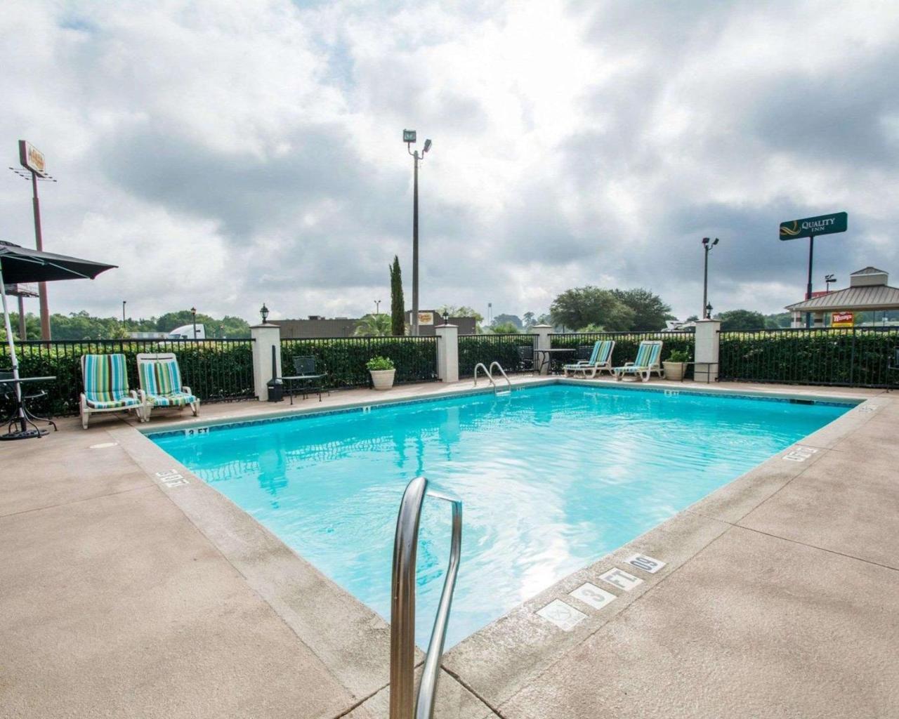 Quality Inn Prattville I-65 Exteriör bild